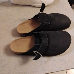 Universal Thread Black Suede Mules